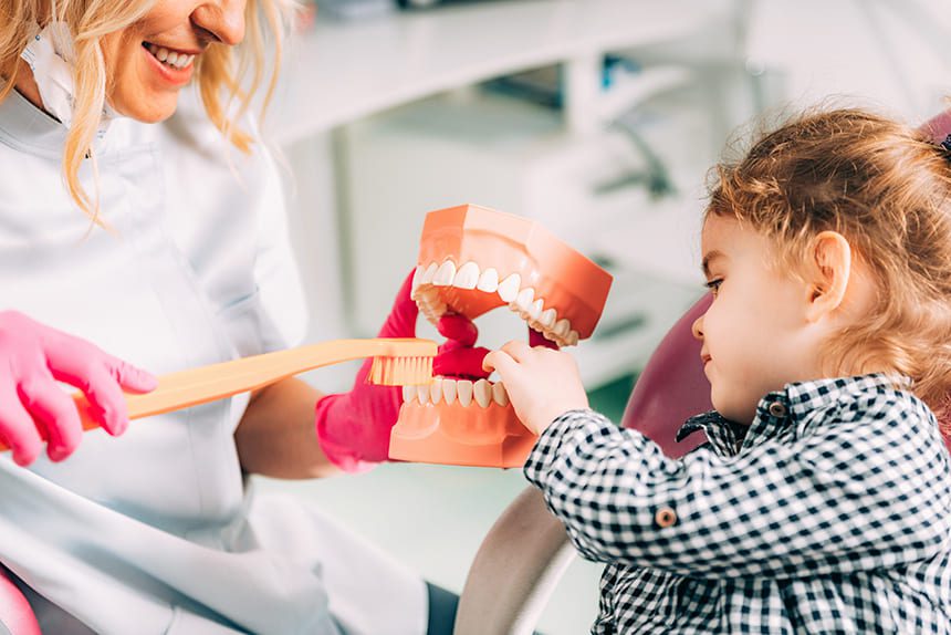 Cómo evitar las caries en niños